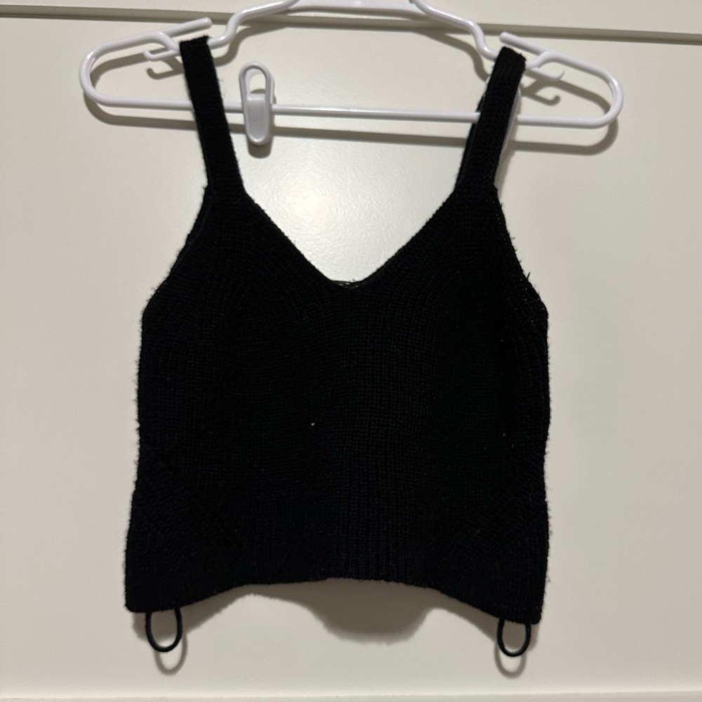 Black V Neck Knit Cropped Tank Top